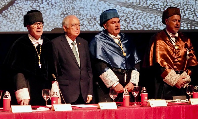 LA UGR APRUEBA LA CONCESI�N DE SU MEDALLA DE ORO A MELILLA, CEUTA Y GRANADA